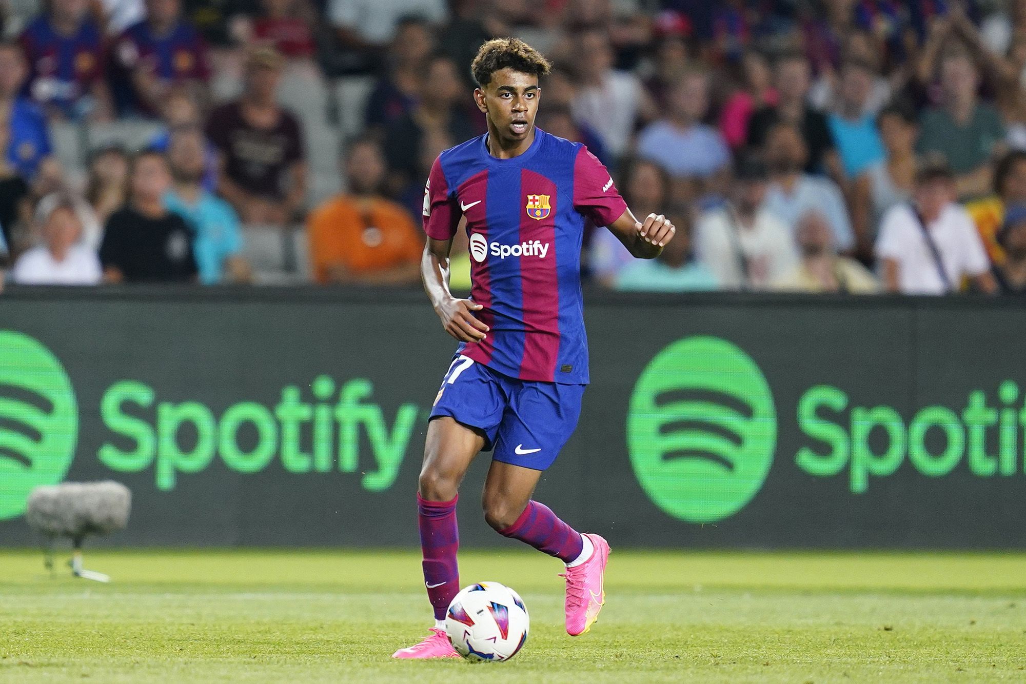 Lamine Yamal: "Accetto di indossare la 10 di Messi al Camp Nou"